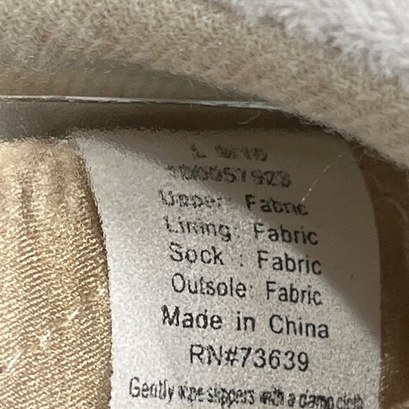 Womens Gray Velvet Quilted Slippers With Faux Fur Pom-Pom & Non-Slip Sole 9-10 - Picture 5 of 6